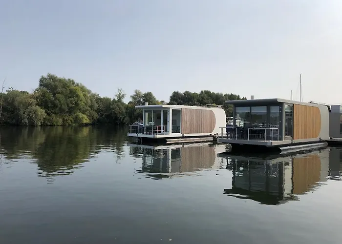 Floating Vacationhome Tenerife * Маастрихт