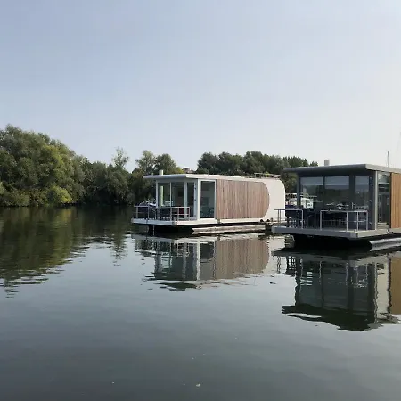 Floating Vacationhome Tenerife * Maastricht