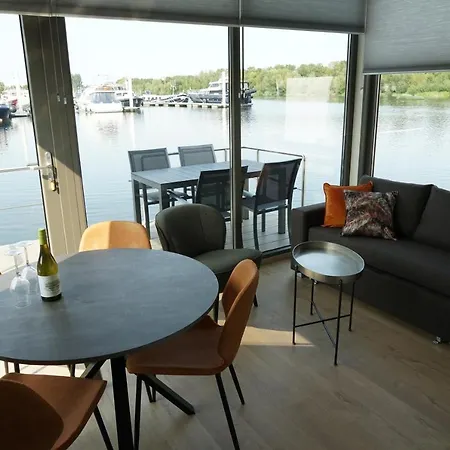 Floating Vacationhome Tenerife