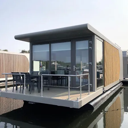 Floating Vacationhome Tenerife Holiday home Maastricht